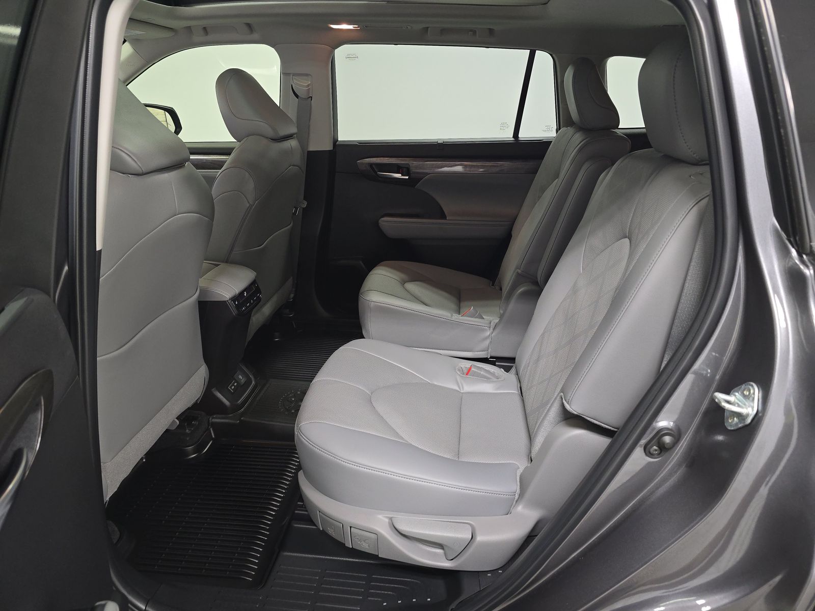 2024 Toyota Highlander Platinum FWD