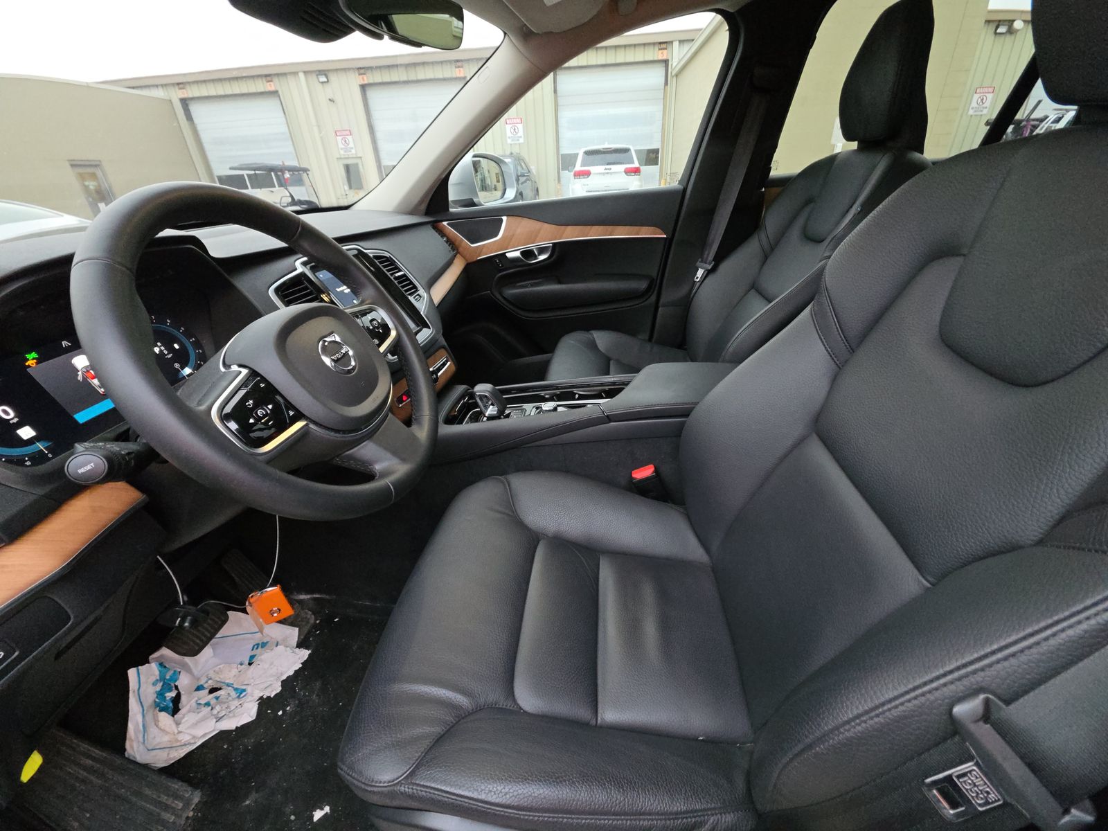 2024 Volvo XC90 B6 Plus AWD