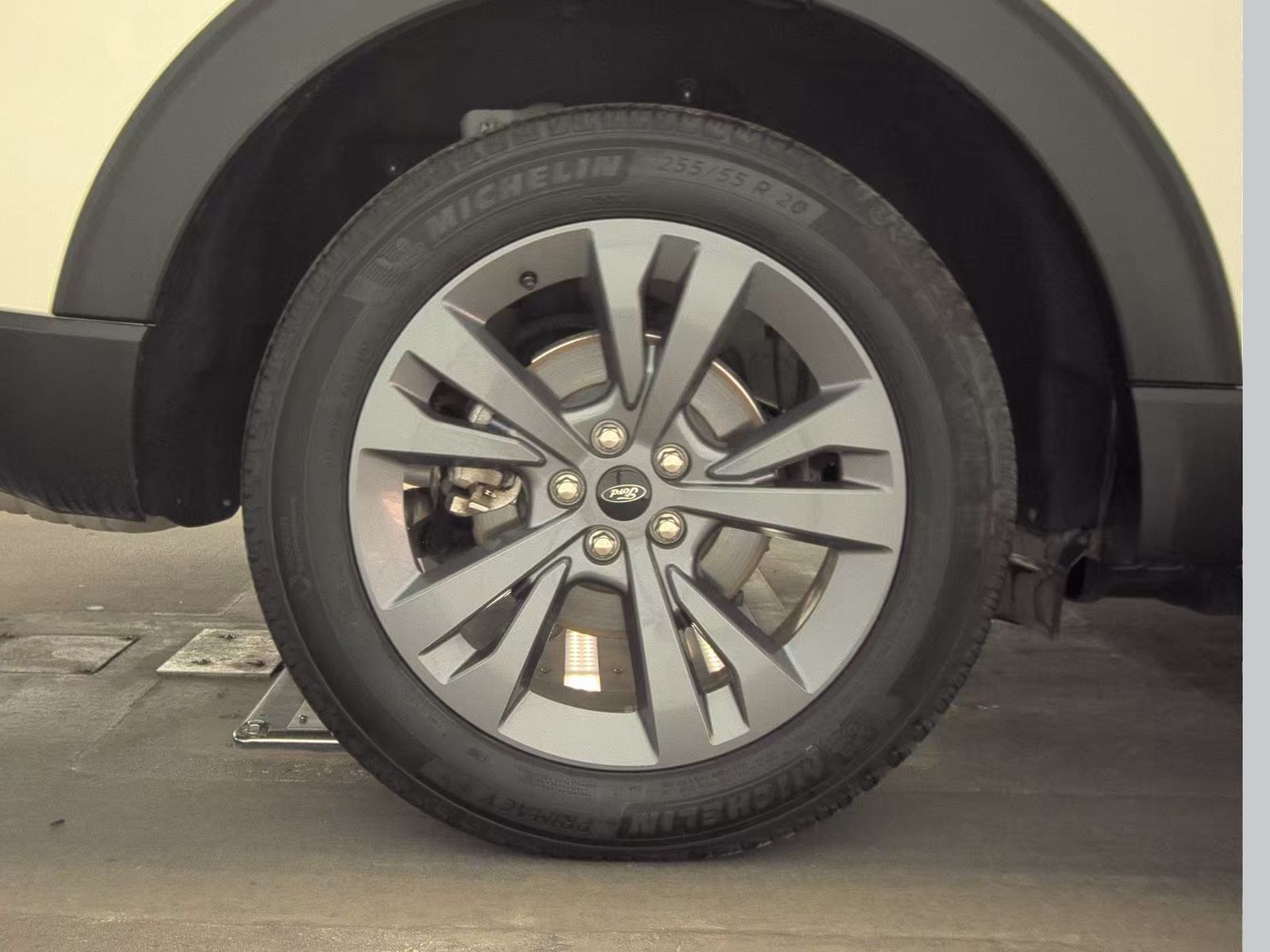 2024 Ford Explorer XLT AWD