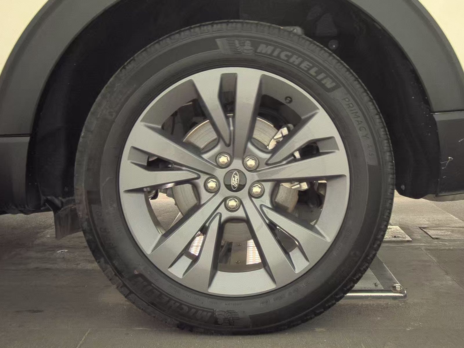 2024 Ford Explorer XLT AWD