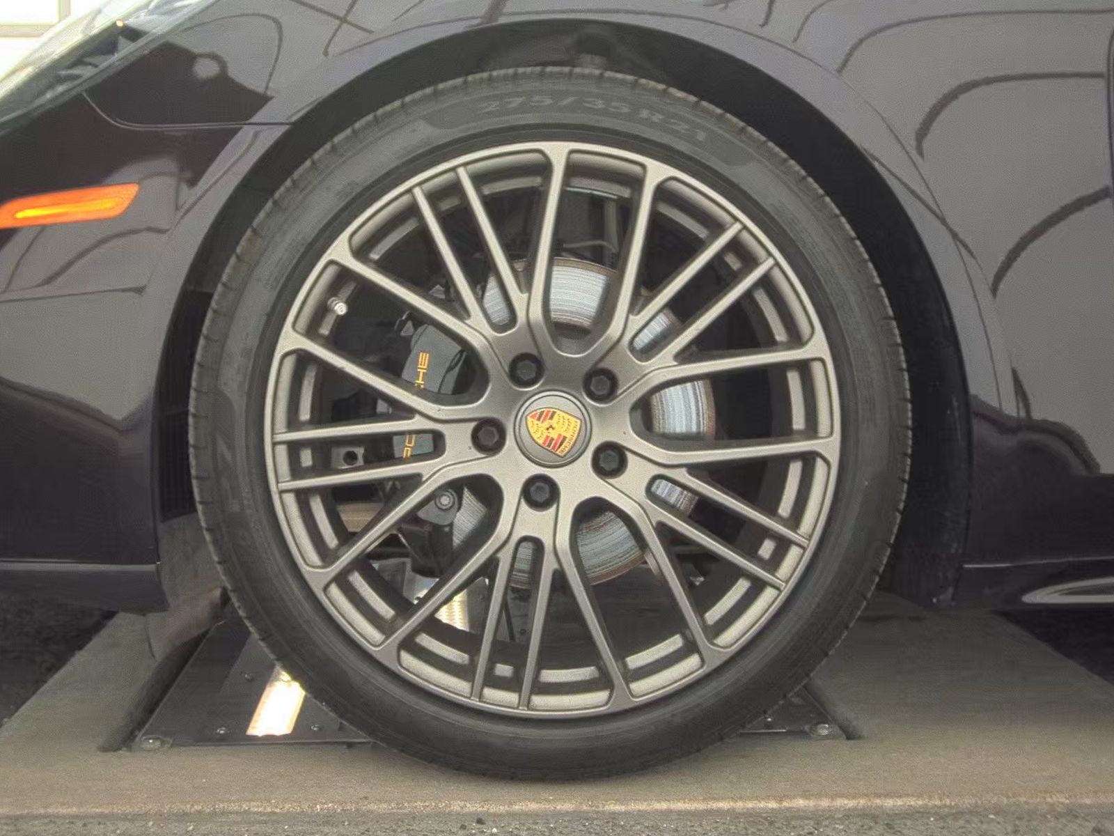 2023 Porsche Panamera 4 Platinum Edition AWD