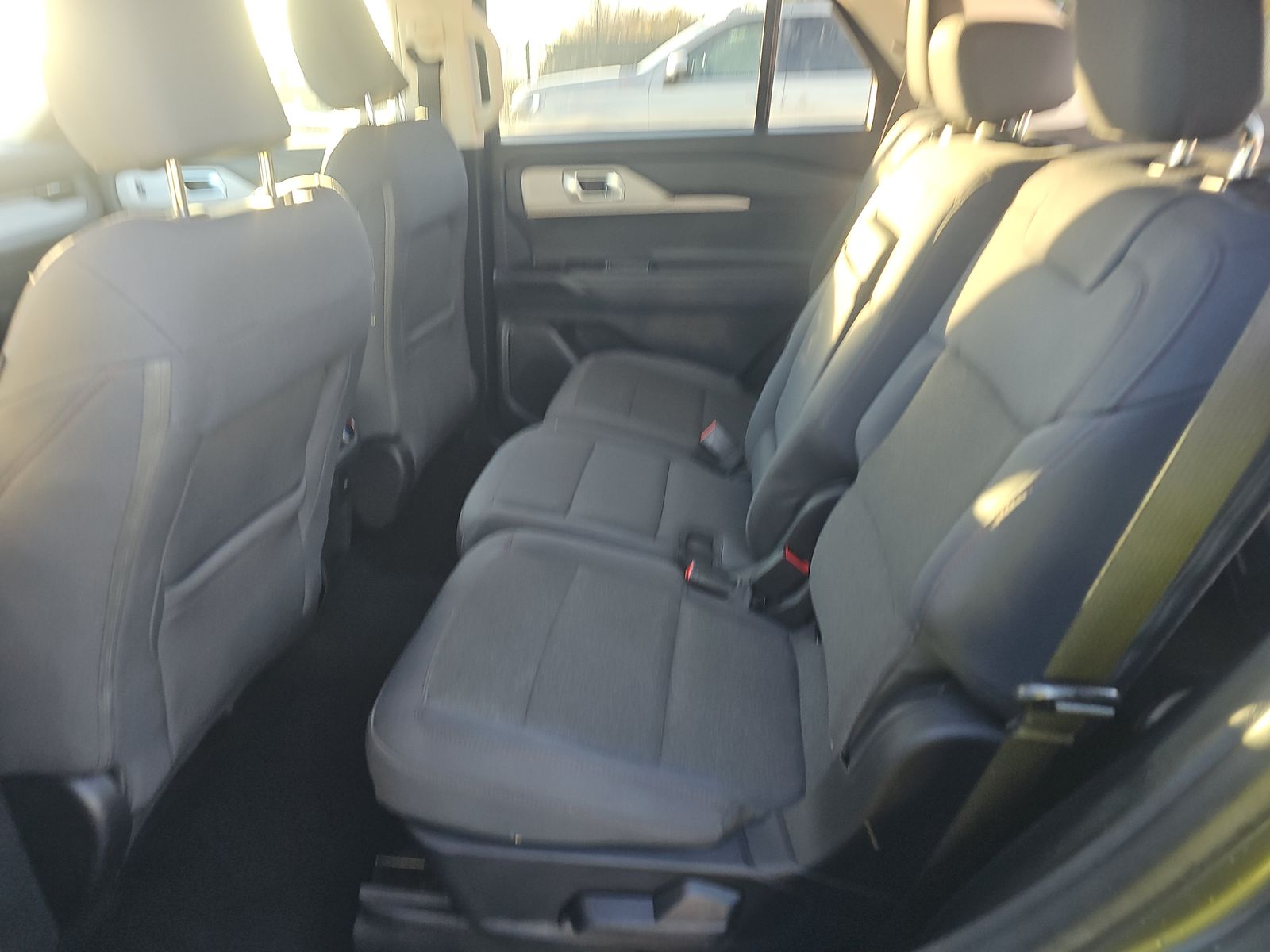 2025 Ford Explorer Active RWD