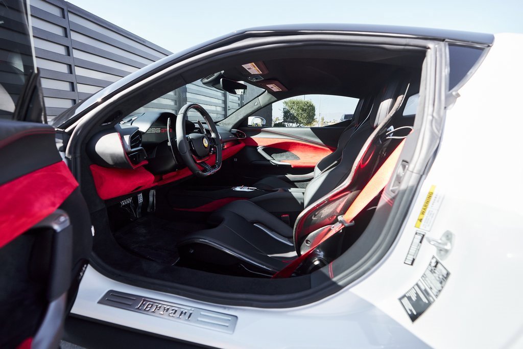 2024 Ferrari 296 GTB Base RWD