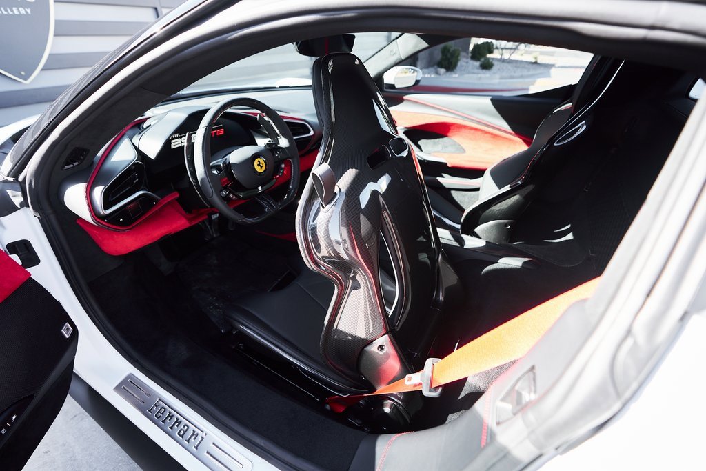 2024 Ferrari 296 GTB Base RWD