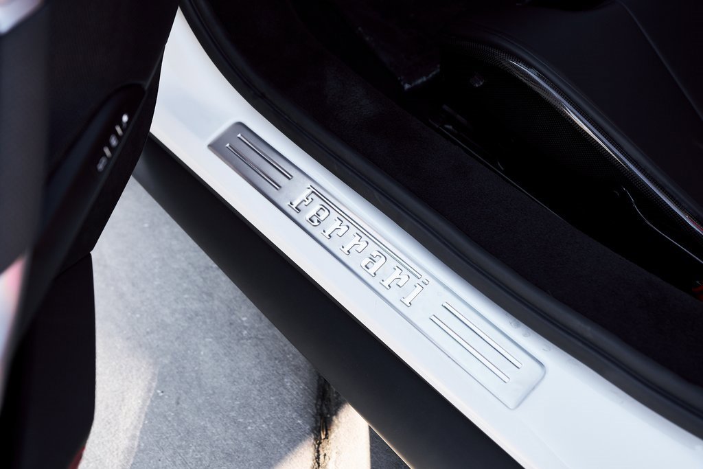 2024 Ferrari 296 GTB Base RWD