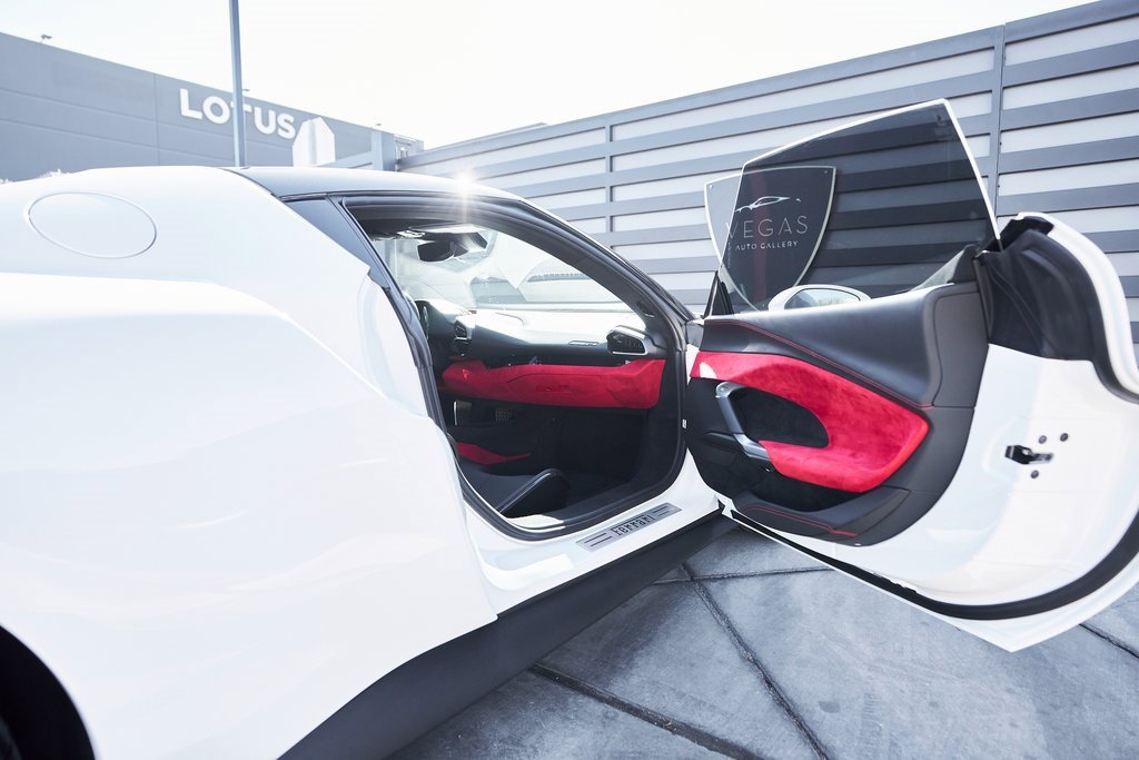 2024 Ferrari 296 GTB Base RWD