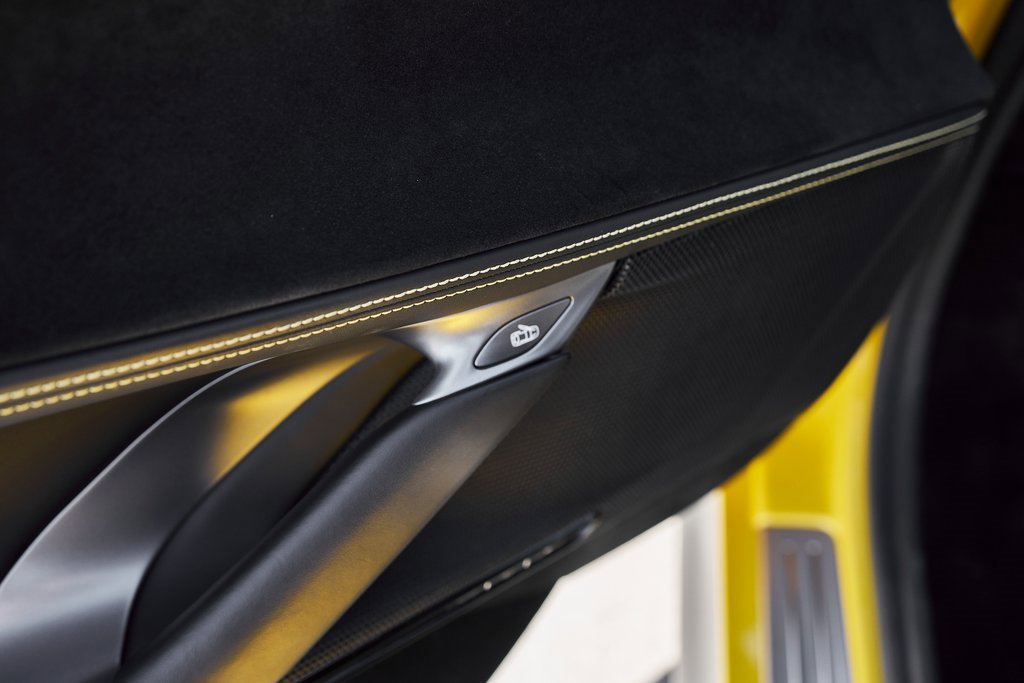 2022 Ferrari SF90 Stradale Base AWD