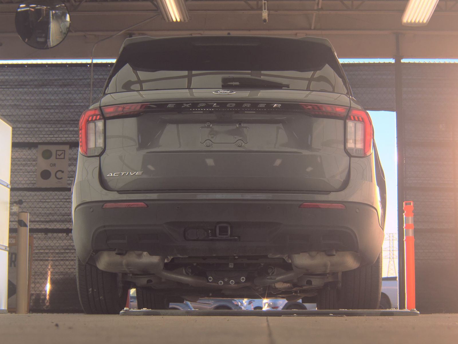 2025 Ford Explorer Active RWD