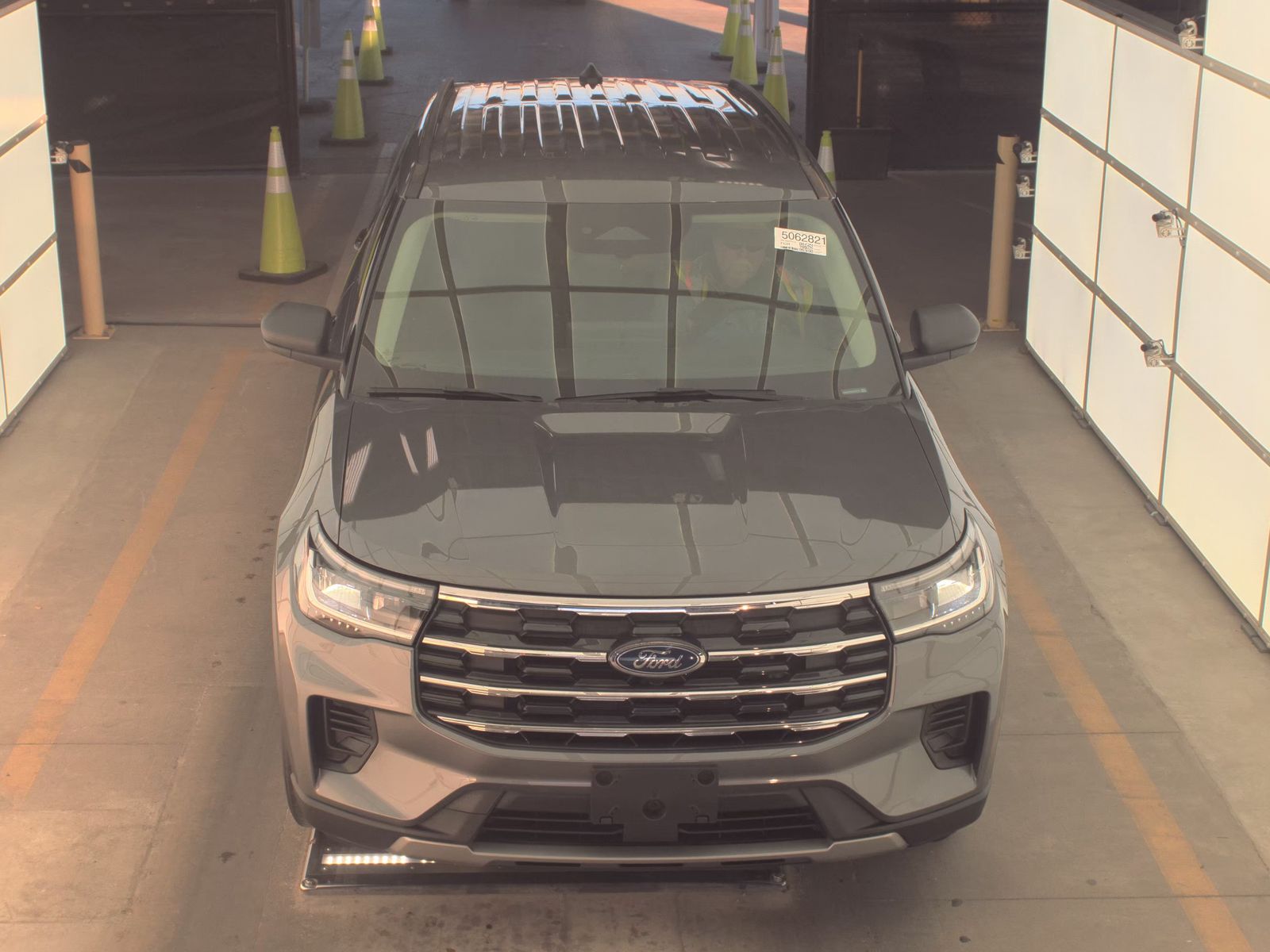 2025 Ford Explorer Active RWD