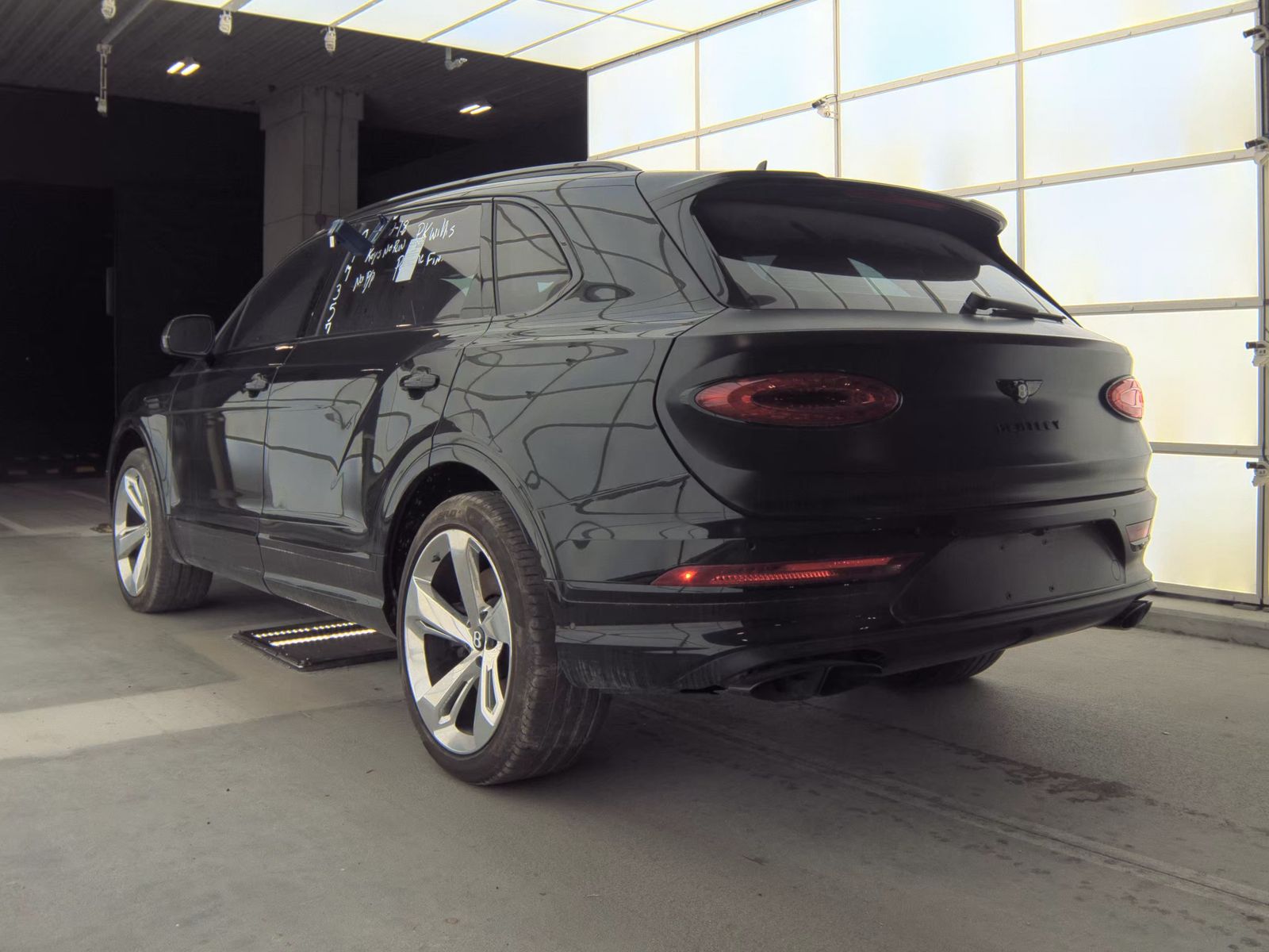 2023 Bentley Bentayga EWB Base AWD