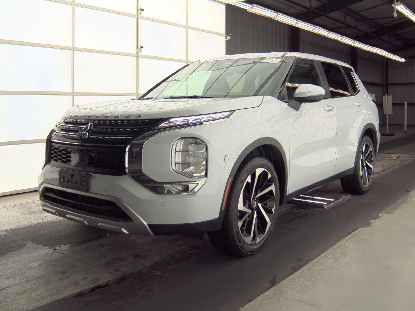 2024 Mitsubishi Outlander SE FWD