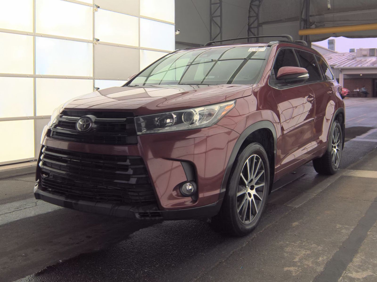 2018 Toyota Highlander SE FWD