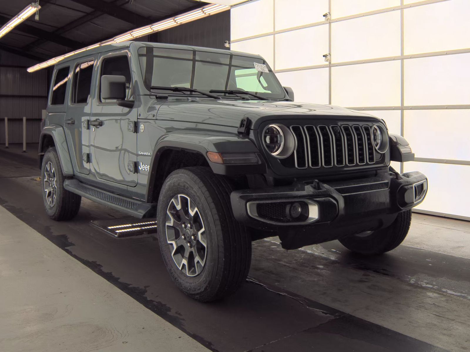 2024 Jeep Wrangler Sahara AWD