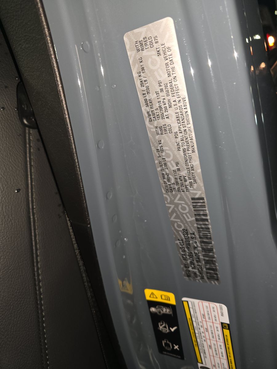 2024 Jeep Wrangler Sahara AWD