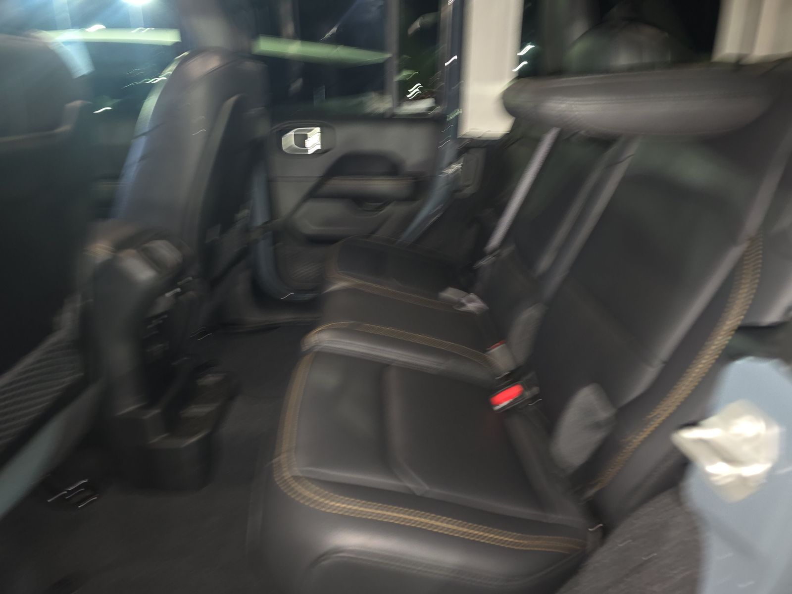 2024 Jeep Wrangler Sahara AWD