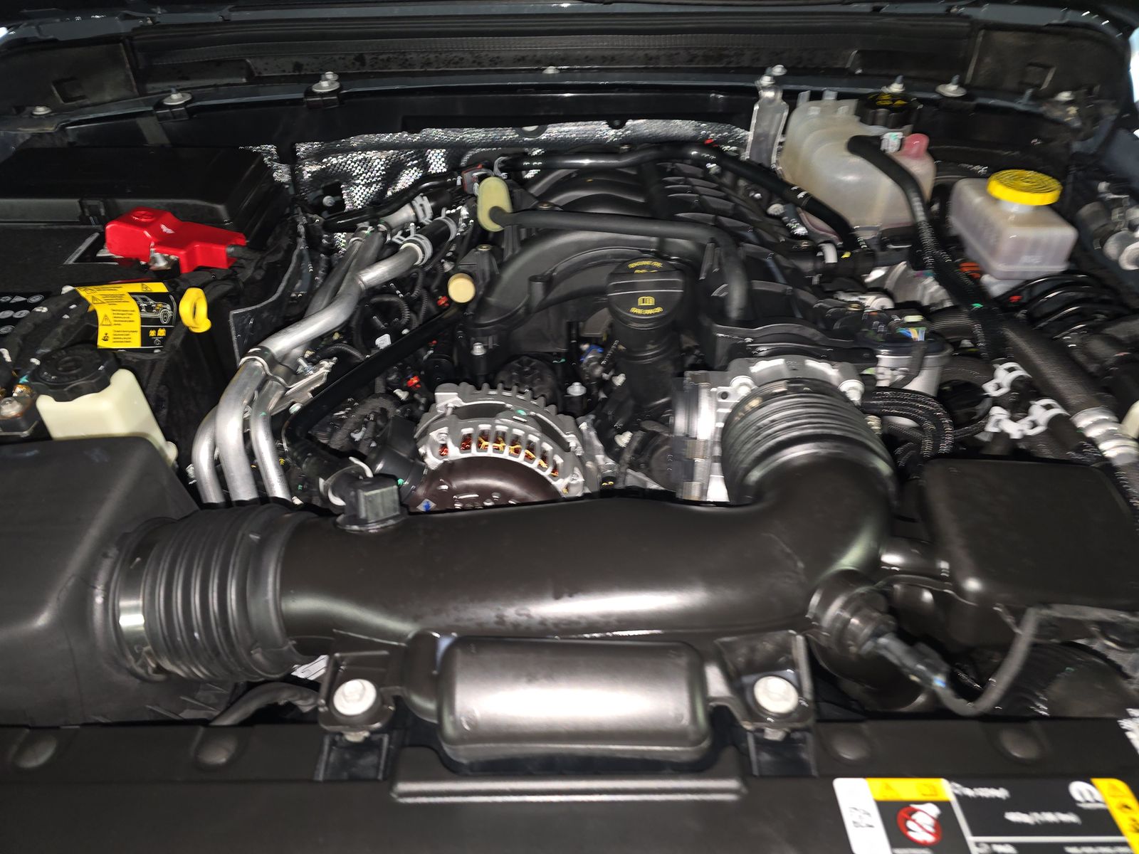 2024 Jeep Wrangler Sahara AWD