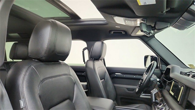 2024 Land Rover Defender 110 S AWD