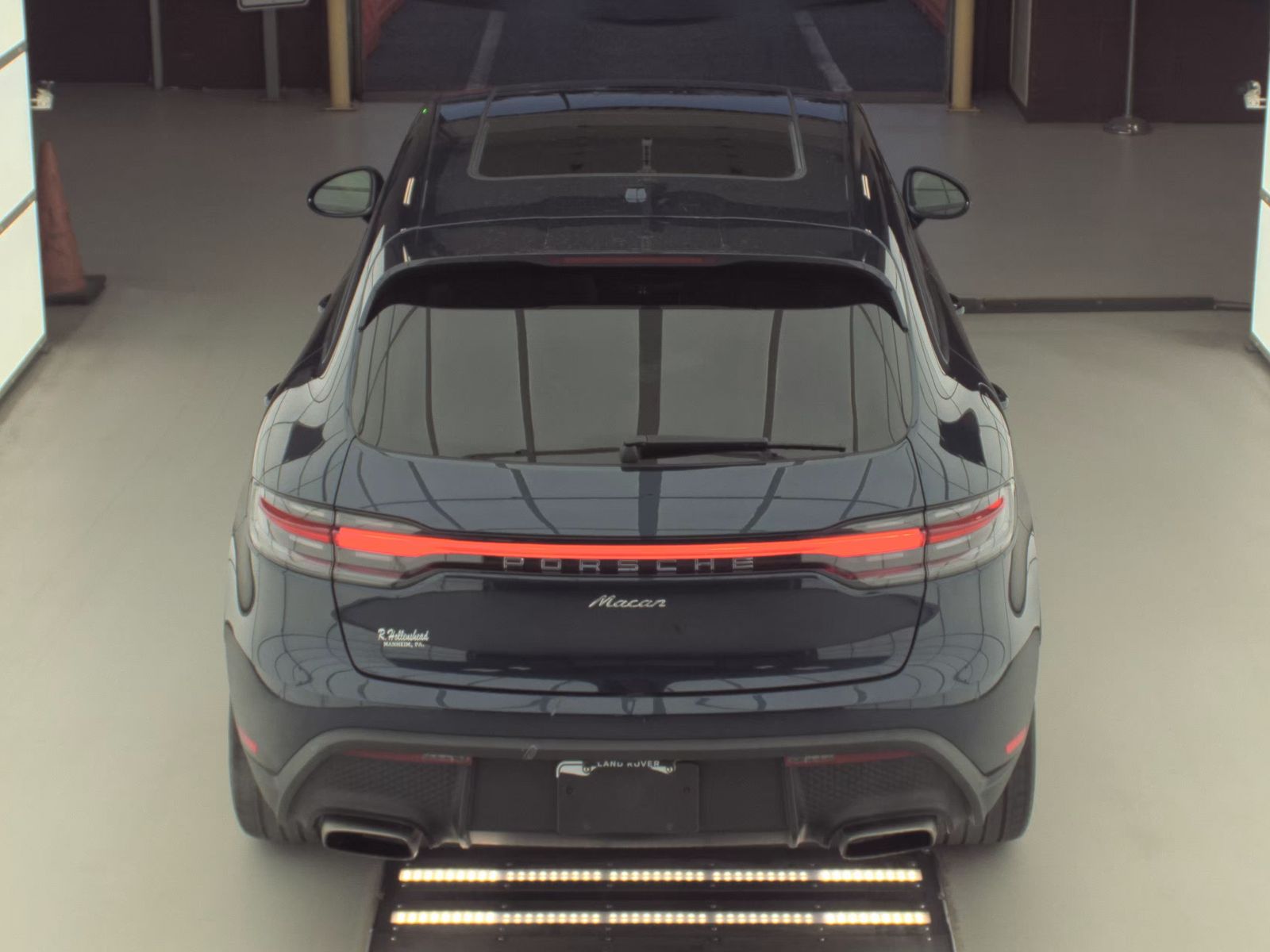 2023 Porsche Macan Base AWD