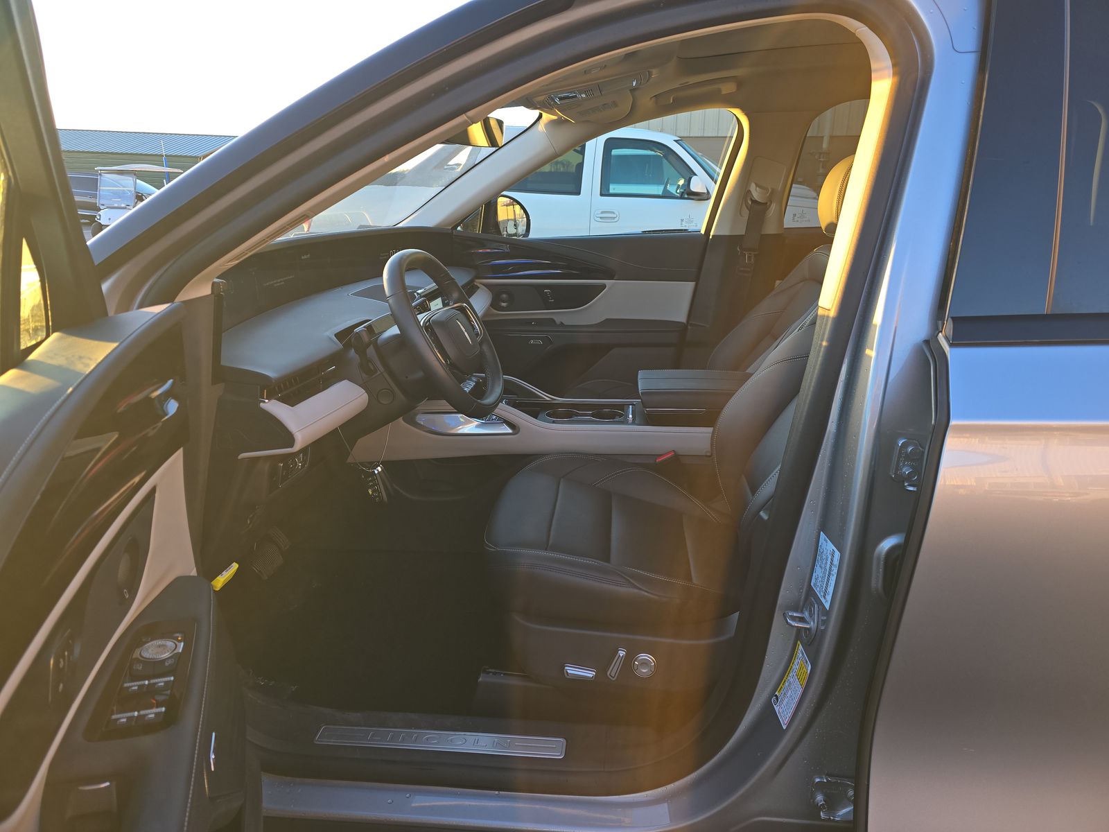 2025 Lincoln Nautilus Premiere AWD