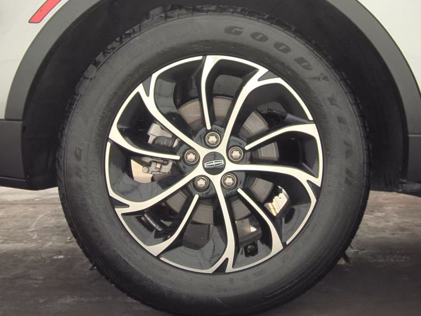 2025 Lincoln Nautilus Premiere AWD