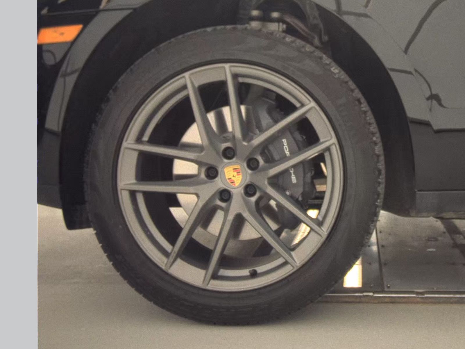 2025 Porsche Macan Base AWD