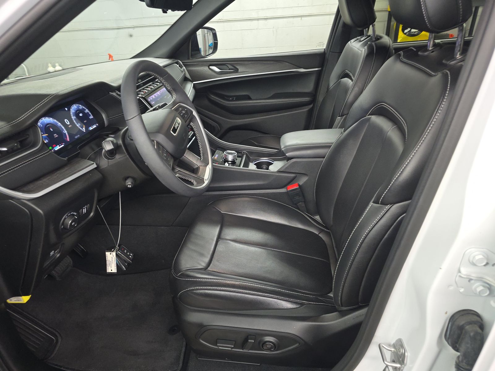 2025 Jeep Grand Cherokee Limited AWD