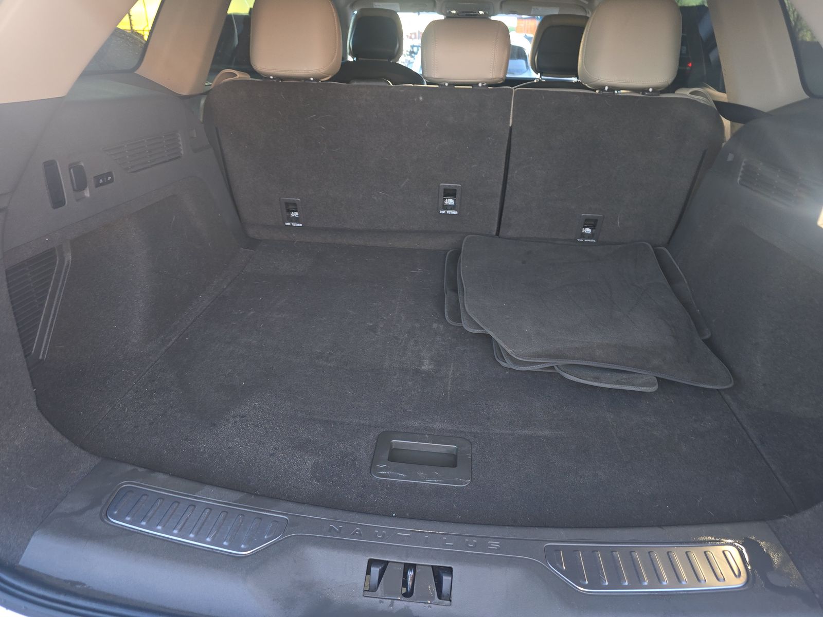 2024 Lincoln Nautilus Premiere AWD