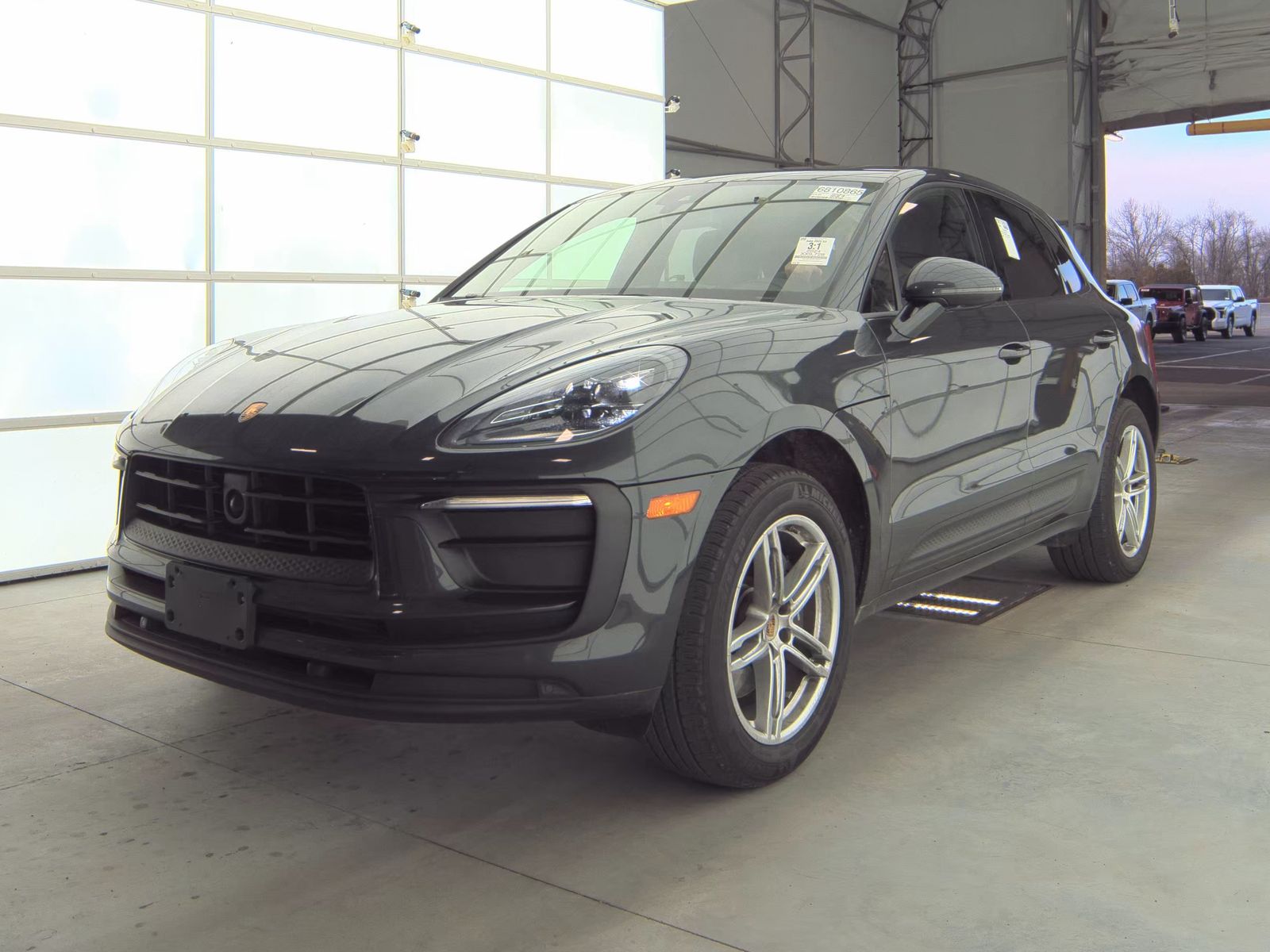 2024 Porsche Macan Base AWD