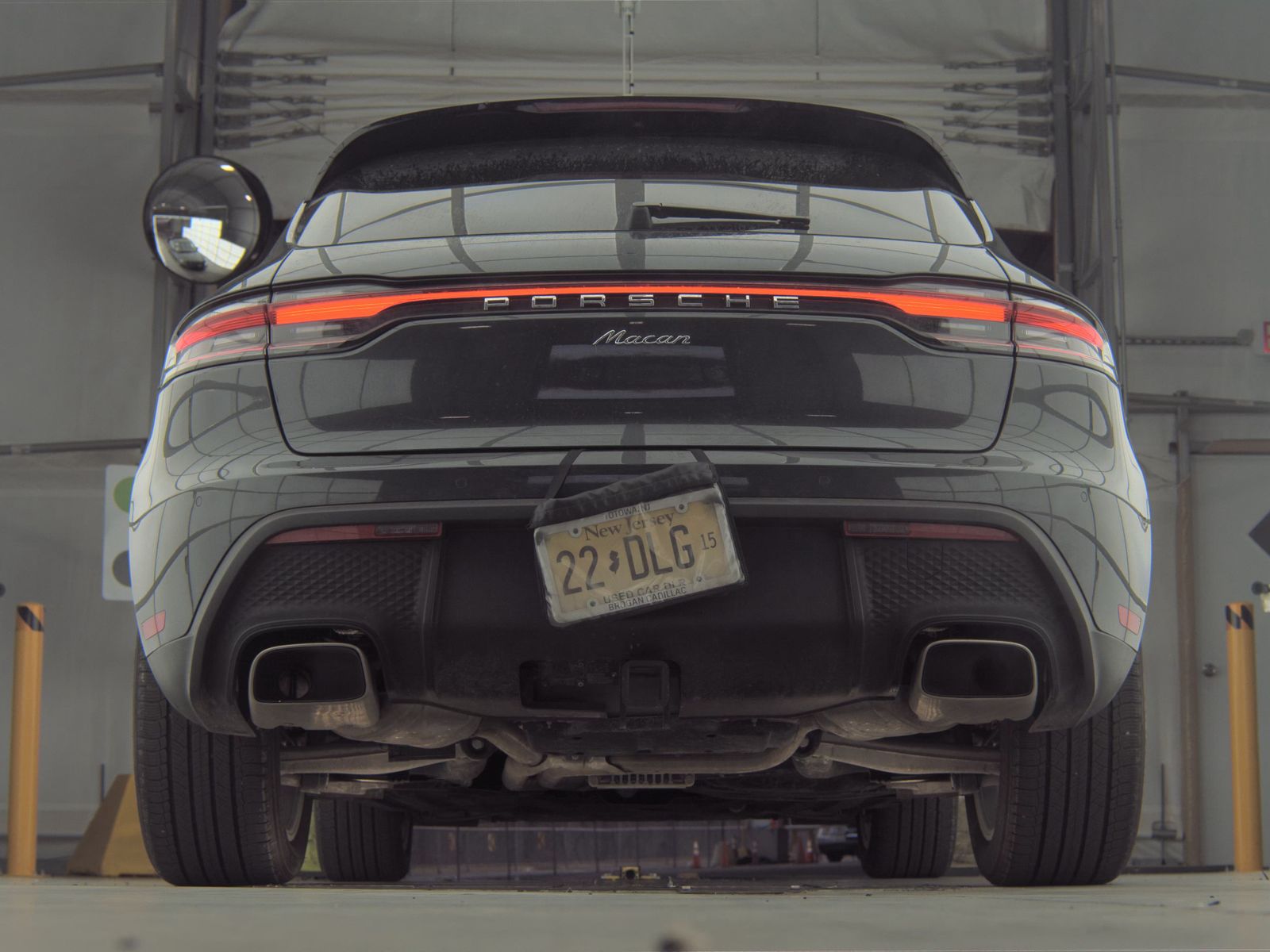 2024 Porsche Macan Base AWD