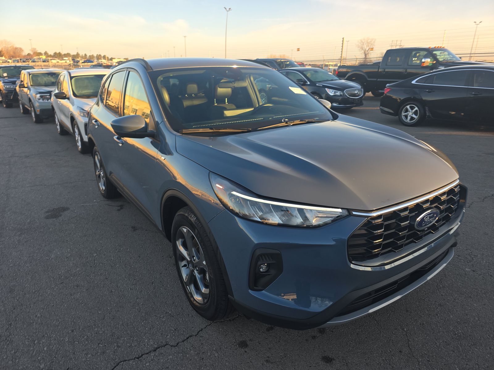 2025 Ford Escape Hybrid ST-Line Elite AWD