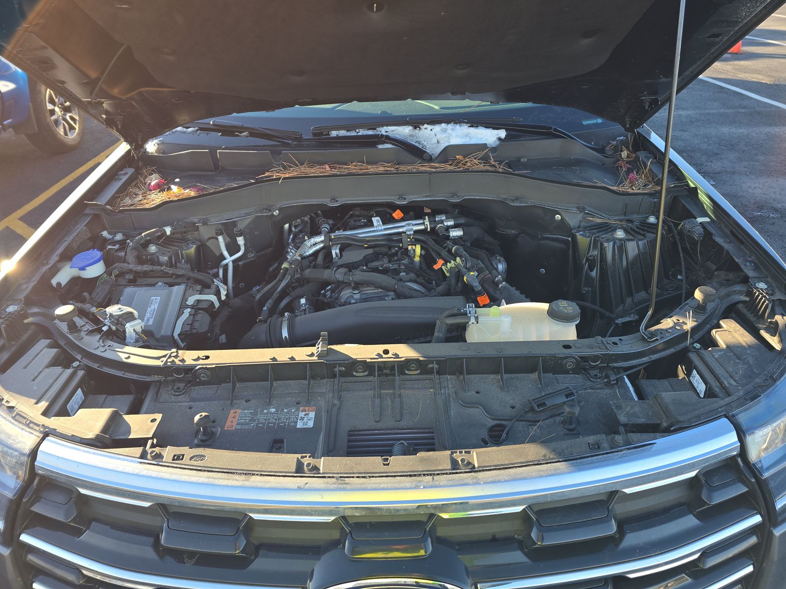 2025 Ford Explorer Active RWD