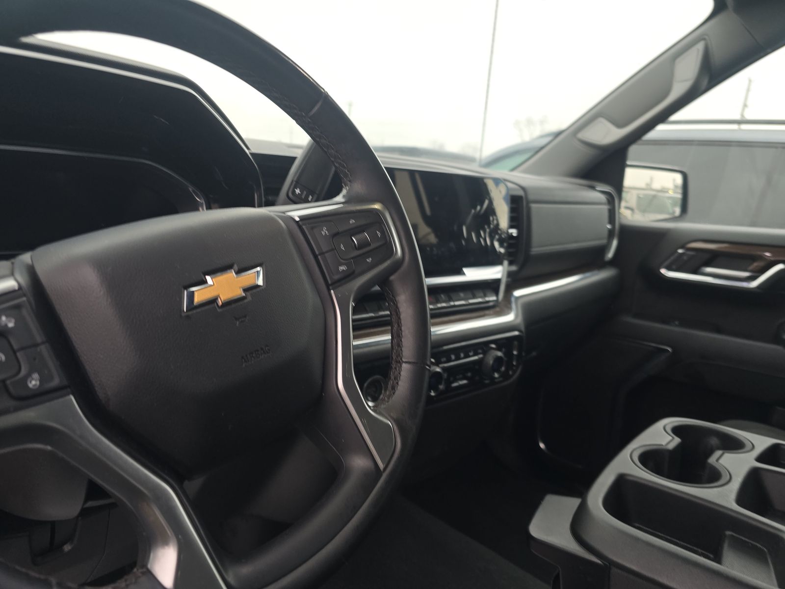 2024 Chevrolet Silverado 1500 LT AWD