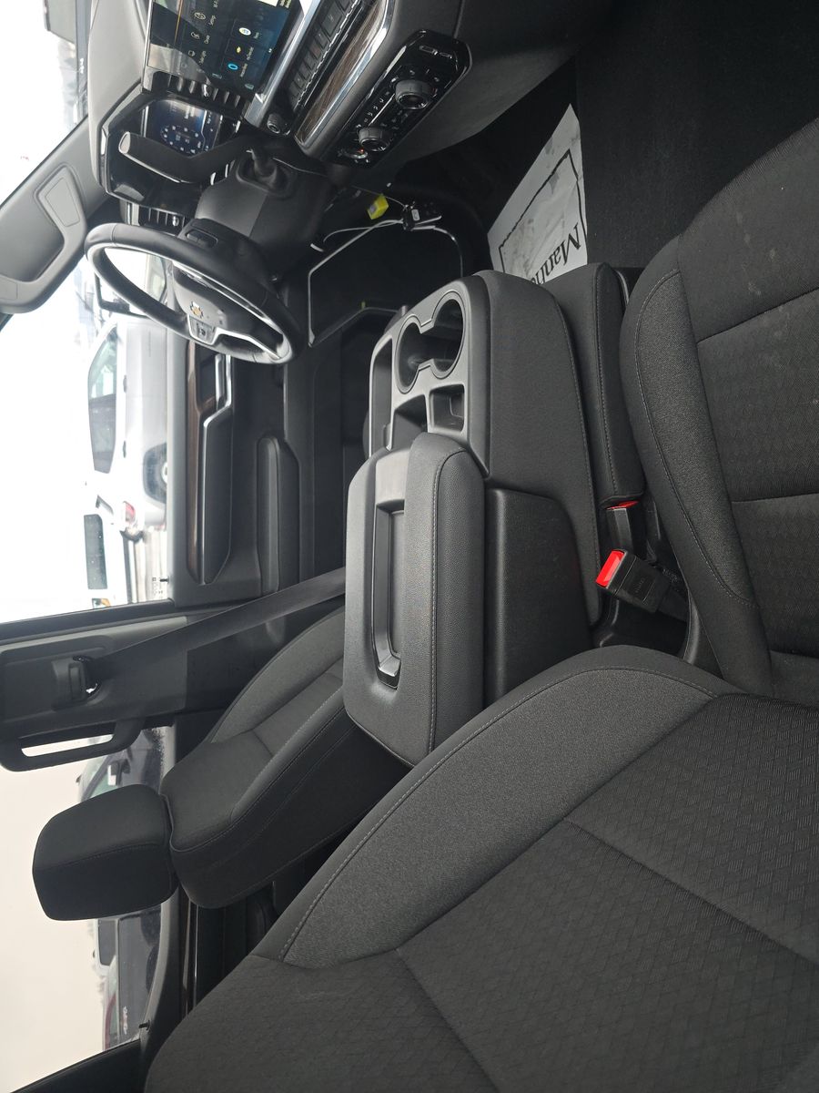 2024 Chevrolet Silverado 1500 LT AWD