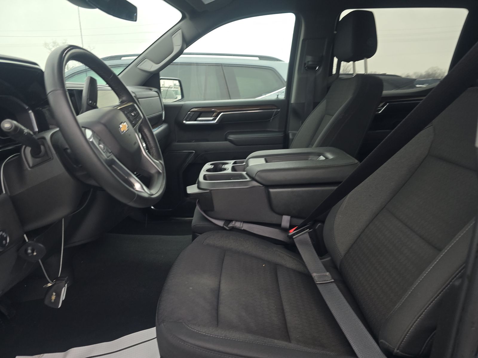 2024 Chevrolet Silverado 1500 LT AWD