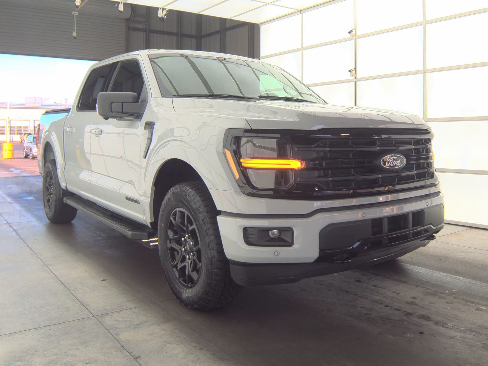 2024 Ford F-150 Hybrid XLT AWD