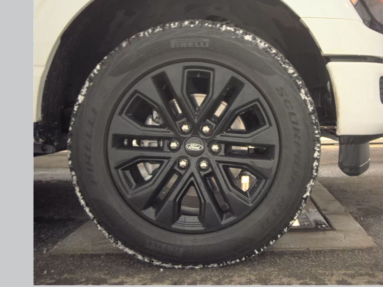 2025 Ford F-150 XLT AWD