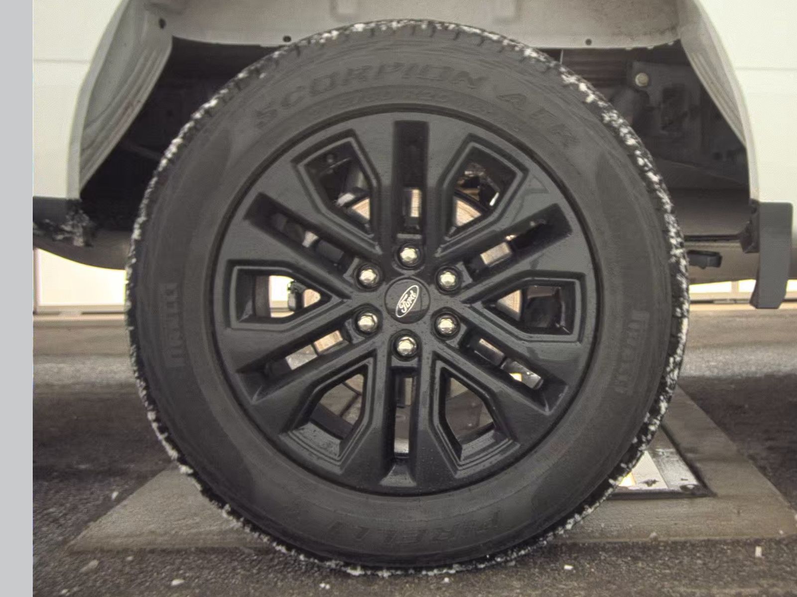 2025 Ford F-150 XLT AWD