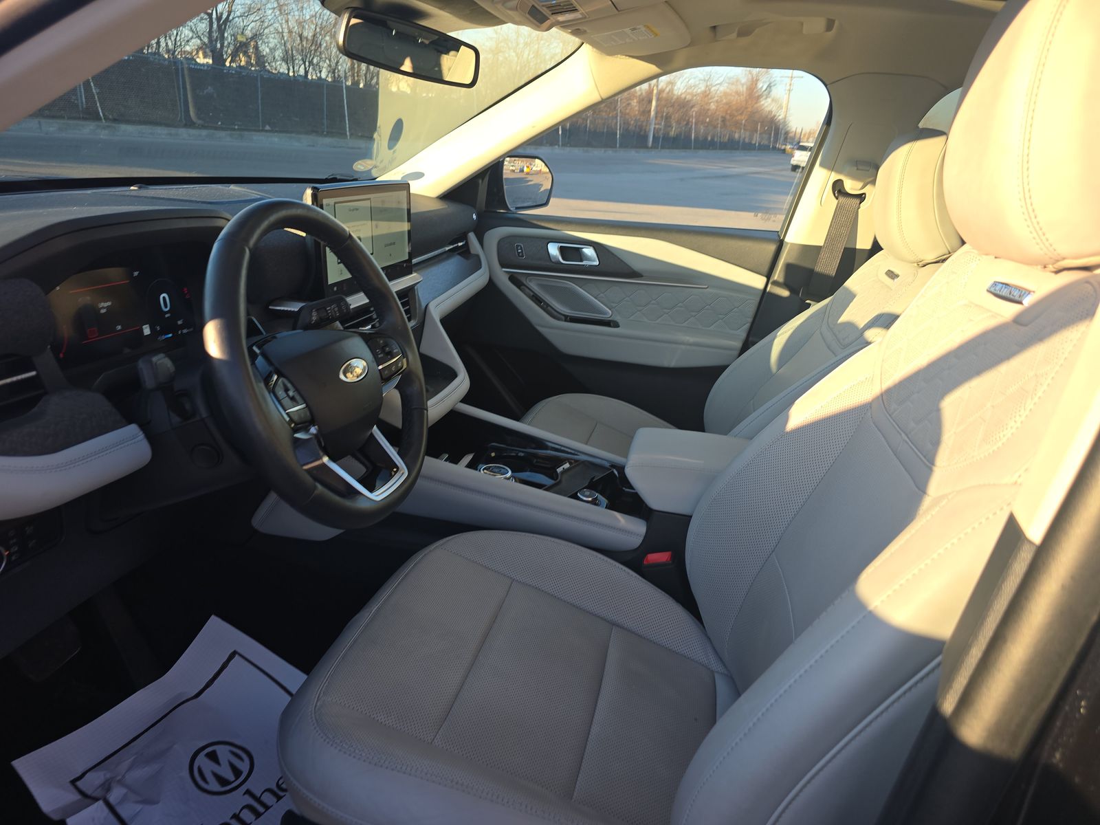 2025 Ford Explorer Platinum AWD