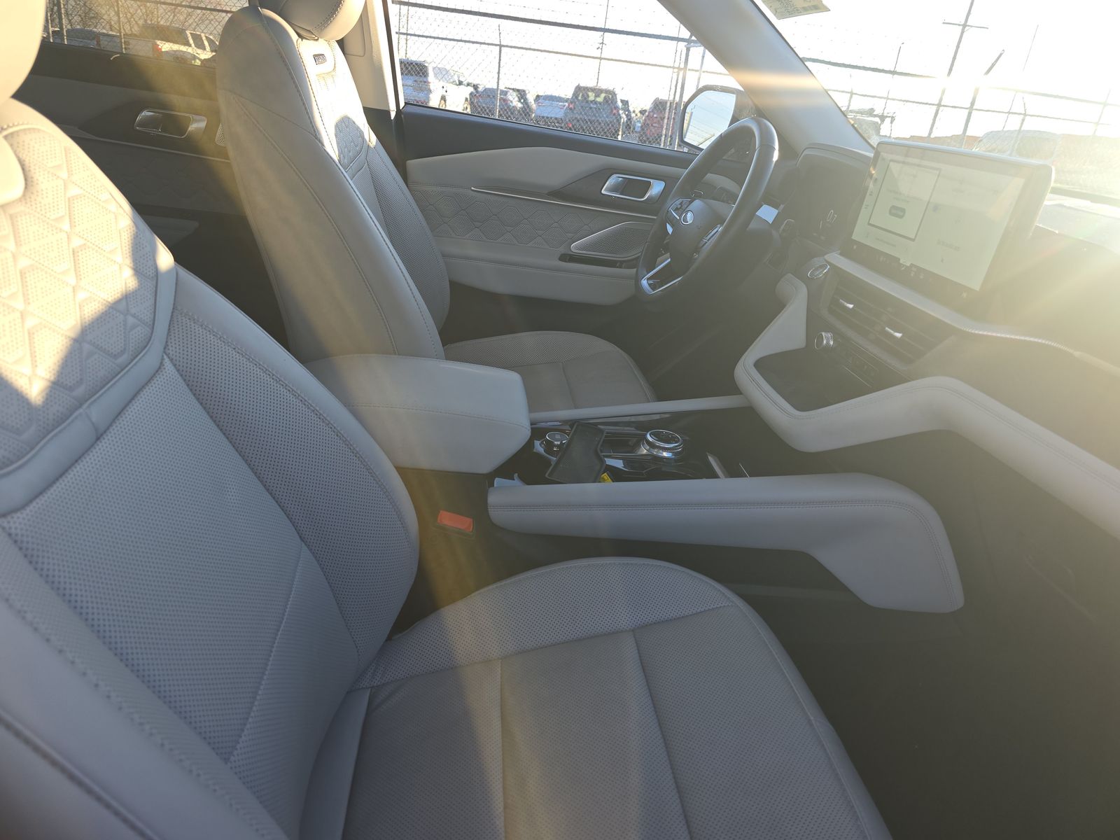 2025 Ford Explorer Platinum AWD