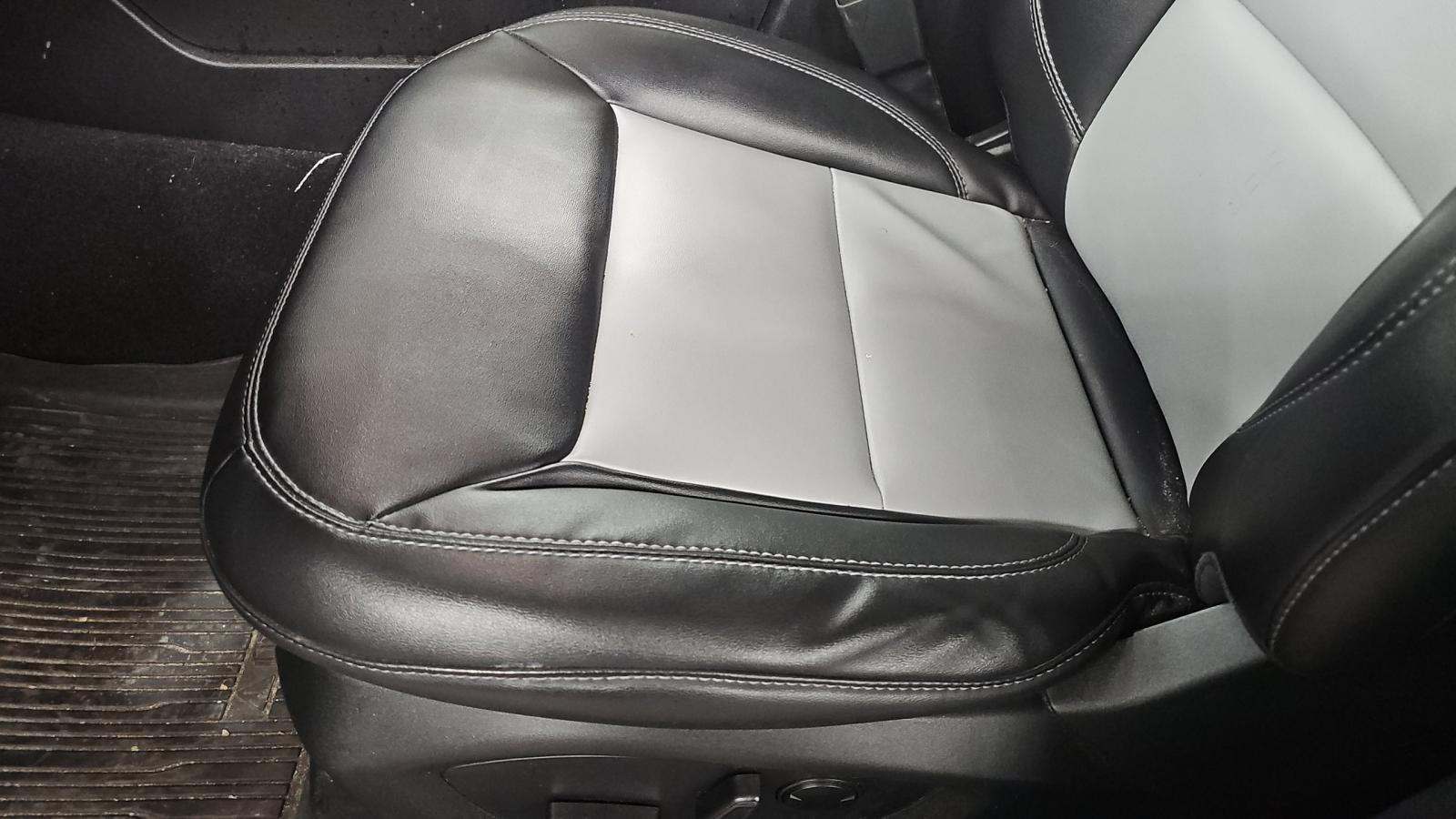 2023 Ford Explorer XLT AWD