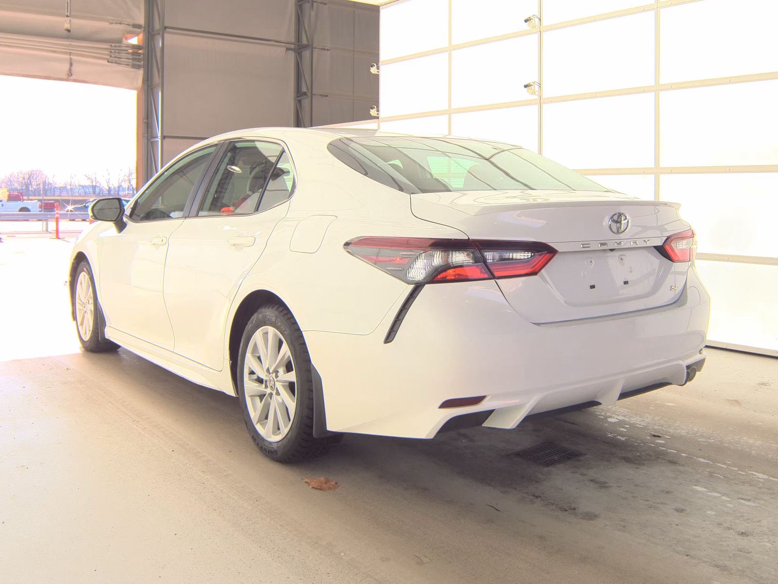 2022 Toyota Camry SE FWD