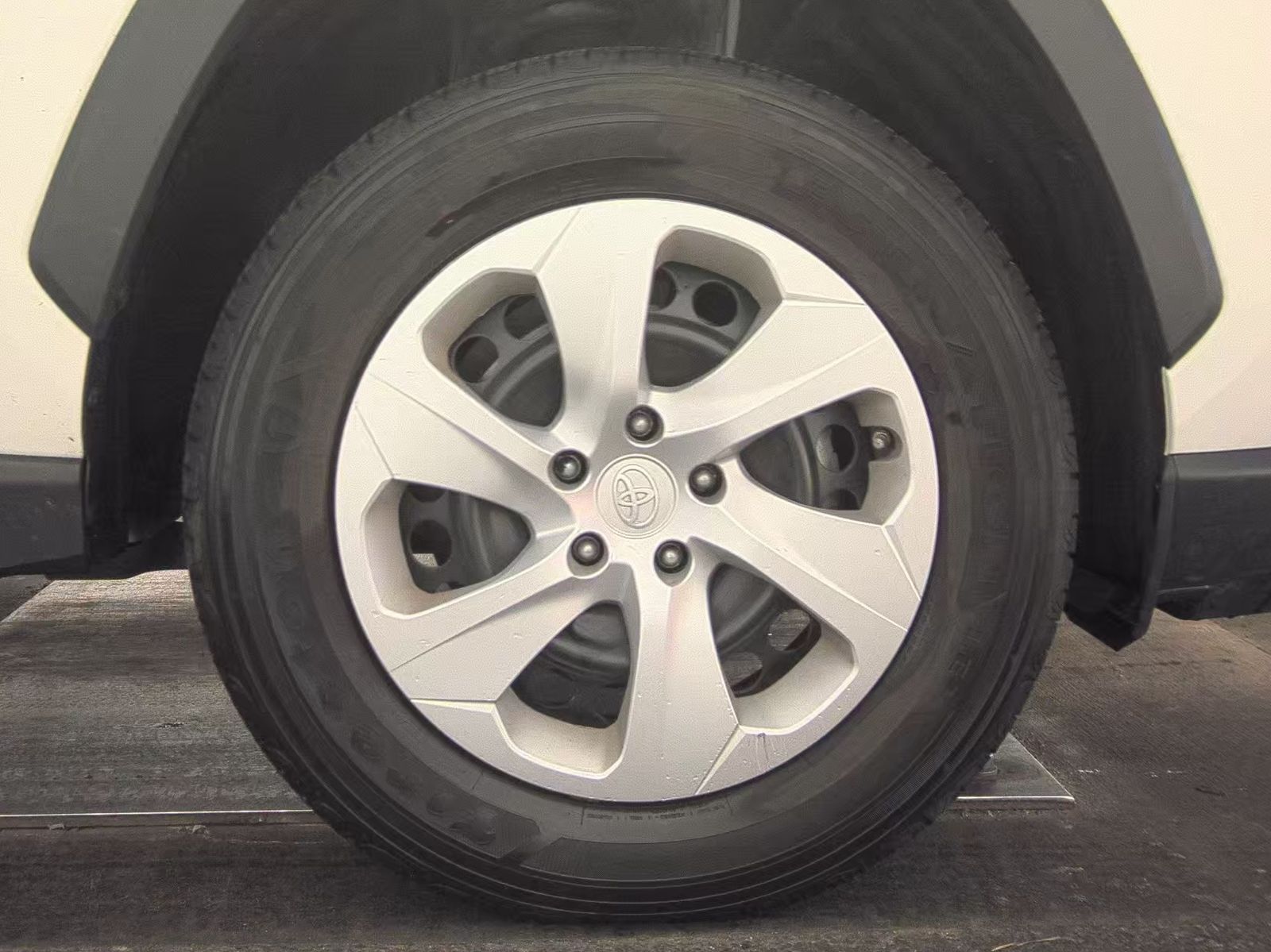 2024 Toyota RAV4 LE AWD