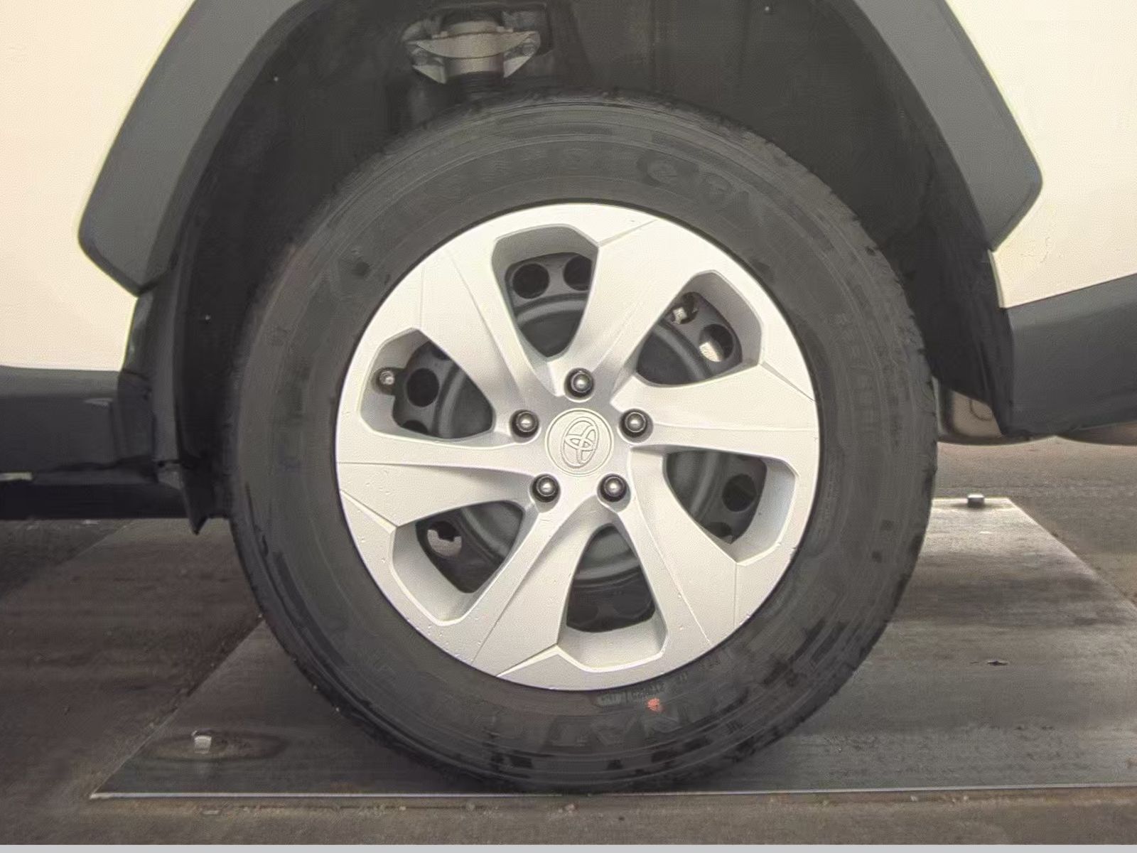 2024 Toyota RAV4 LE AWD