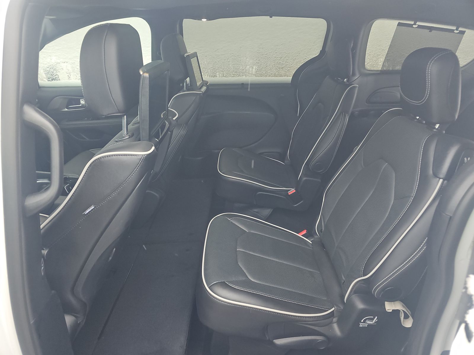 2025 Chrysler Pacifica Limited FWD