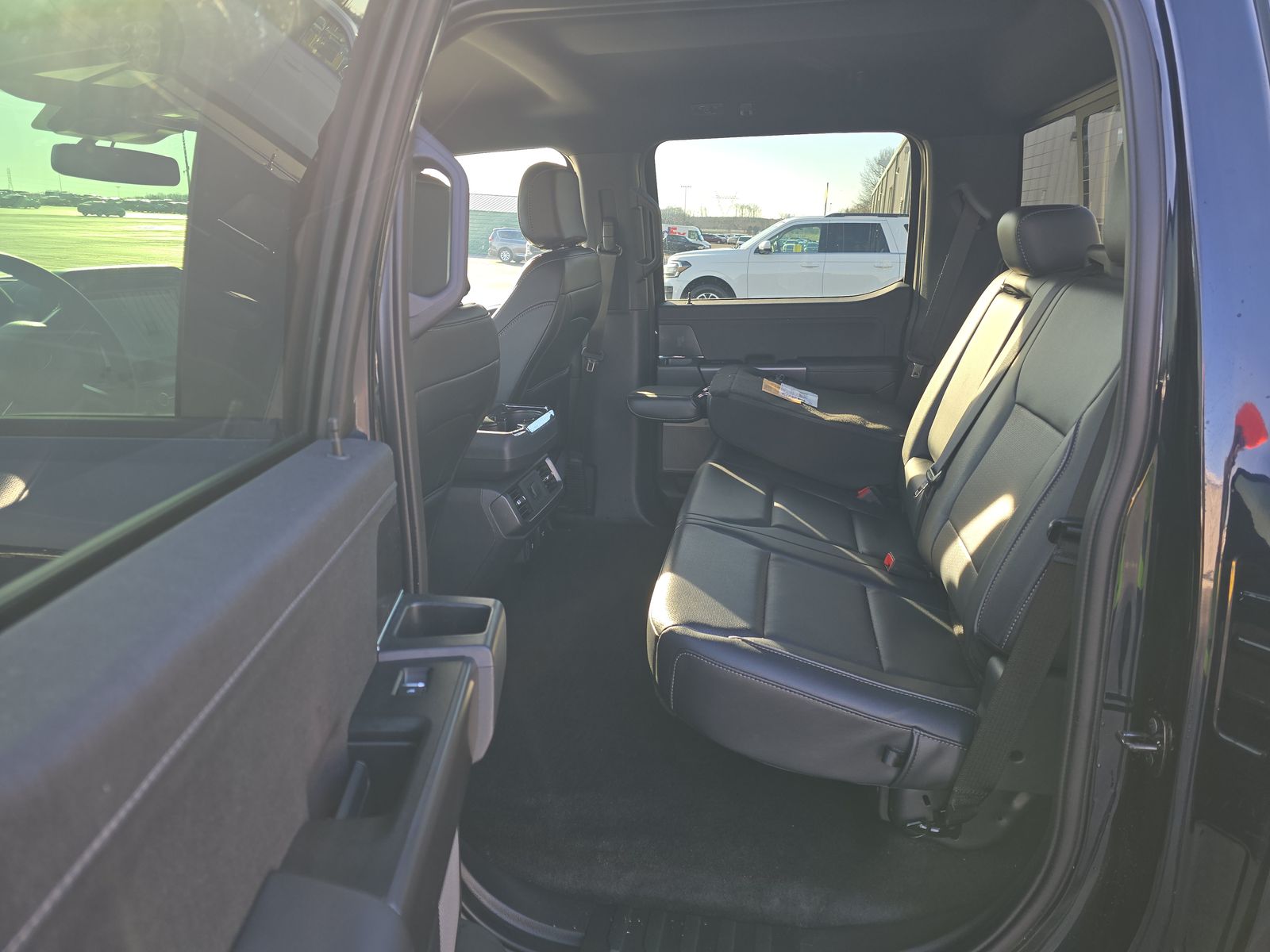 2025 Ford F-150 Hybrid Lariat AWD