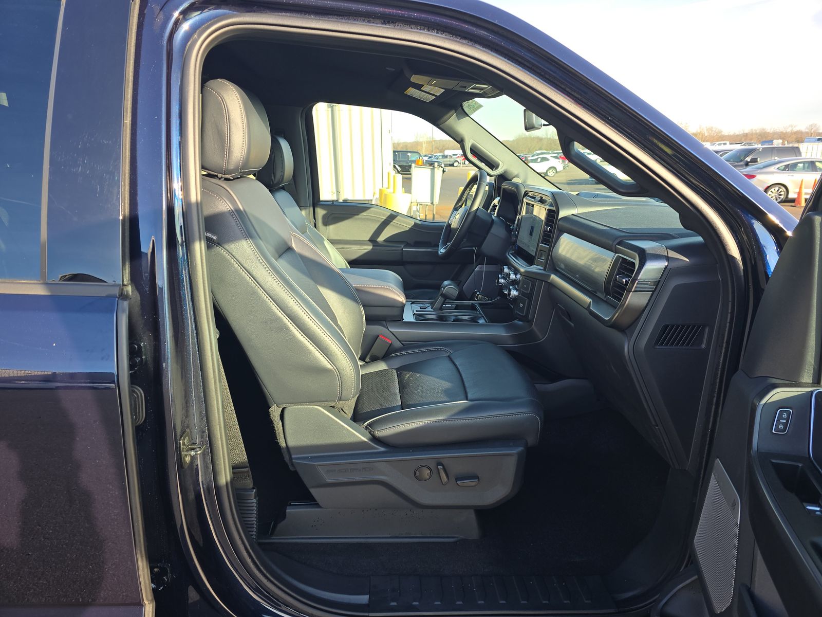 2025 Ford F-150 Hybrid Lariat AWD