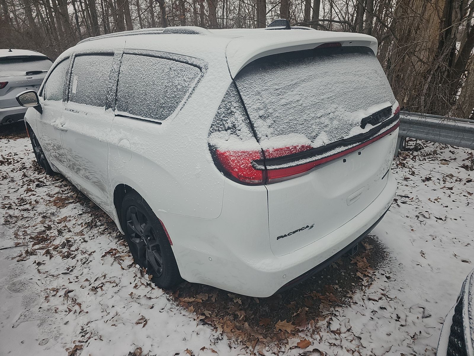 2025 Chrysler Pacifica Limited FWD