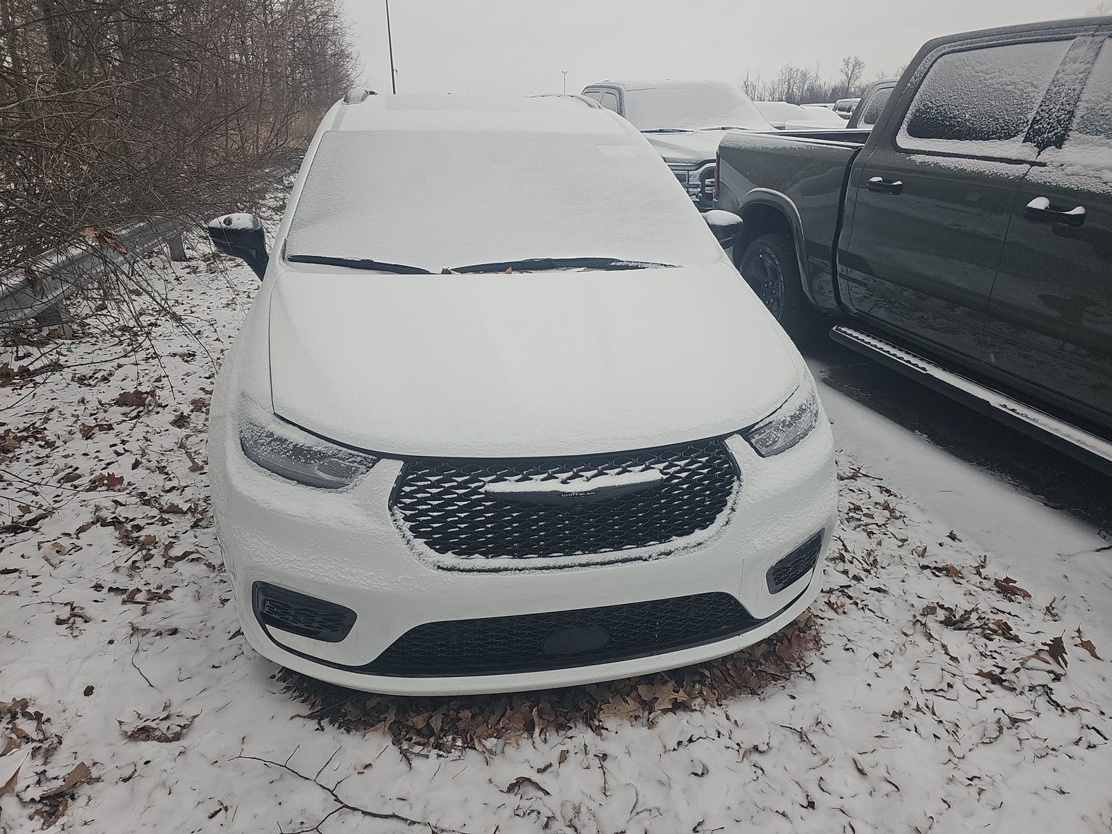 2025 Chrysler Pacifica Limited FWD