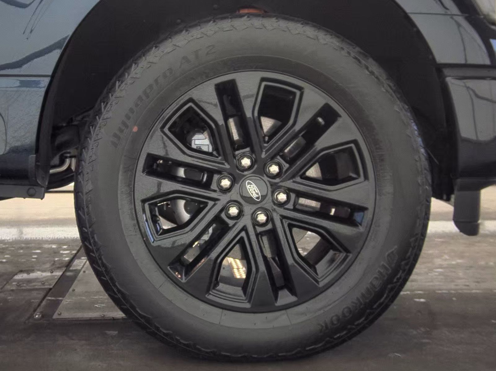 2025 Ford F-150 Hybrid Lariat AWD