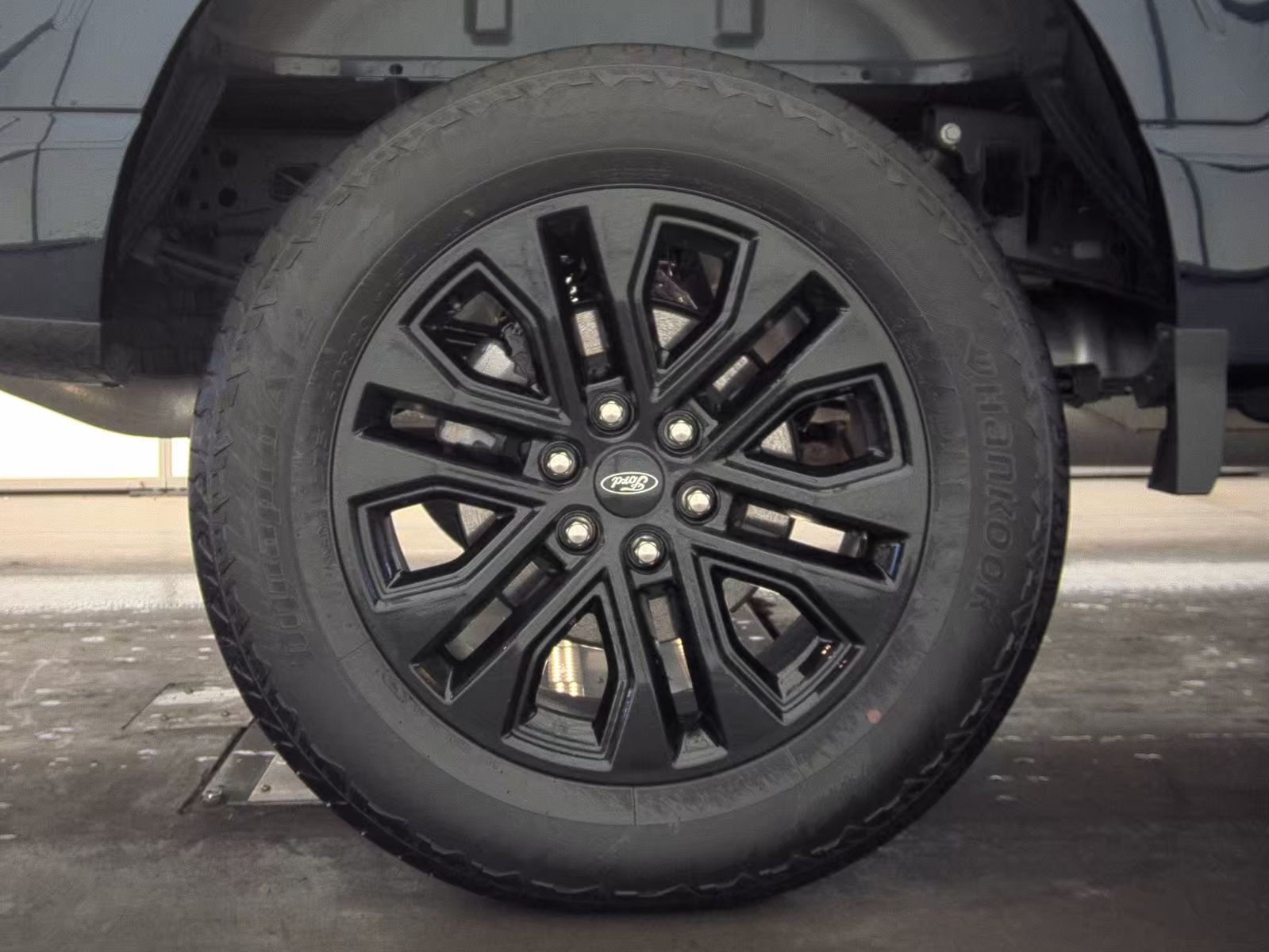 2025 Ford F-150 Hybrid Lariat AWD